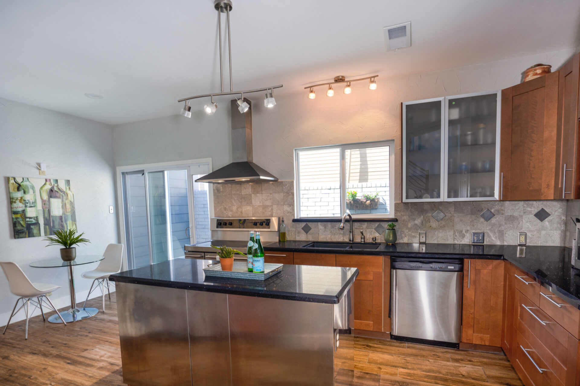 3837-canot-ln-addison-tx-75001-High-Res-8