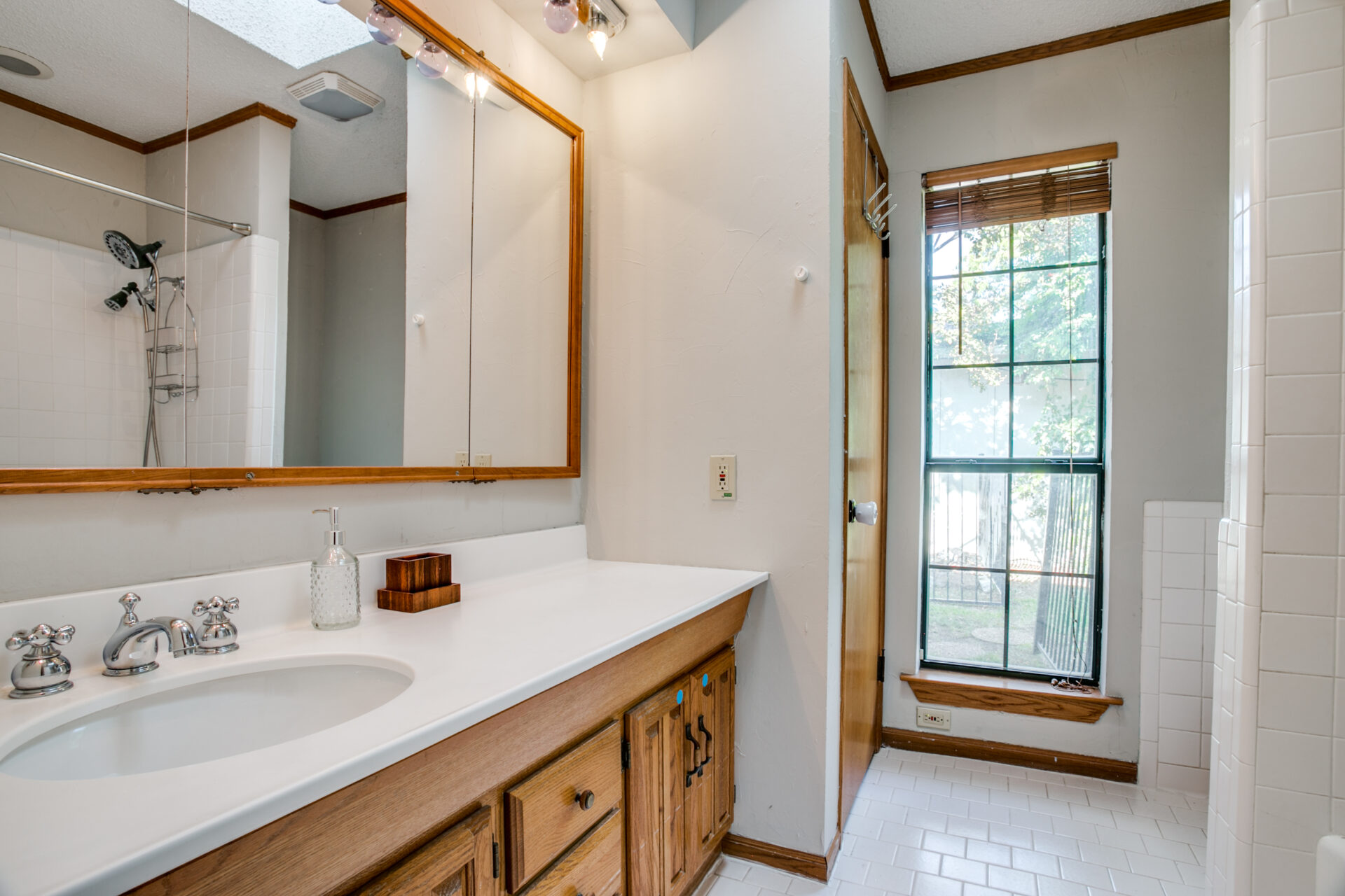6209-trail-lake-dr-fort-worth-tx-76133-High-Res-20